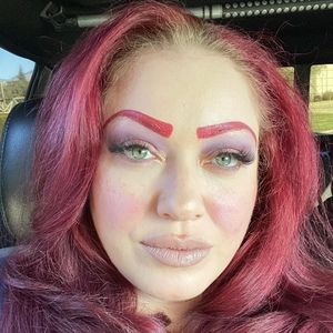 Meet your Posher, Marisol